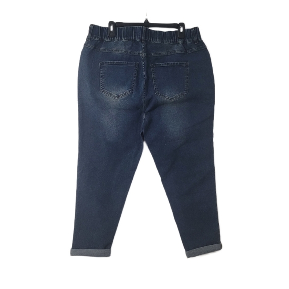 NWT  BloomChic  Women's Size 16 Elastic Waist  Roll Hem Ankle  Dark Wash Jeans - Picture 7 of 16